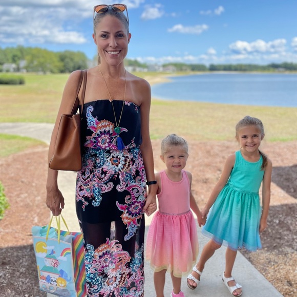 Meet your Posher, Maureen - Picture 2 of 4